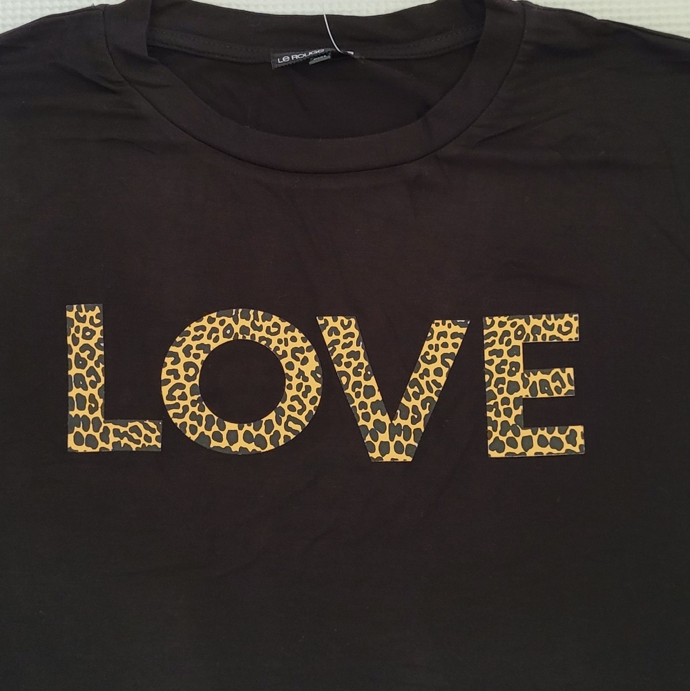Le Rouge Leopard🐆 "LOVE"❤ Tee - Picture 5 of 13